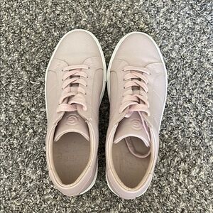 GREATS Women's Pink Sneakers